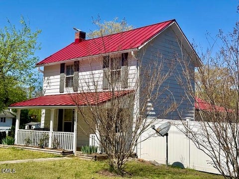 Photo of 132 Buffalo Road, Clarksville, VA 23927 (MLS # 10156375)