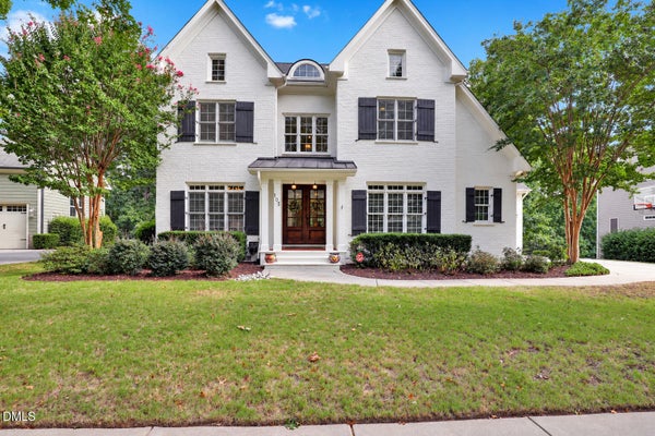 105 WASSAW CT, HOLLY SPRINGS, NC 27540 - Image b6106996fd95b0c4be956bdbb9a12e09/2055178992