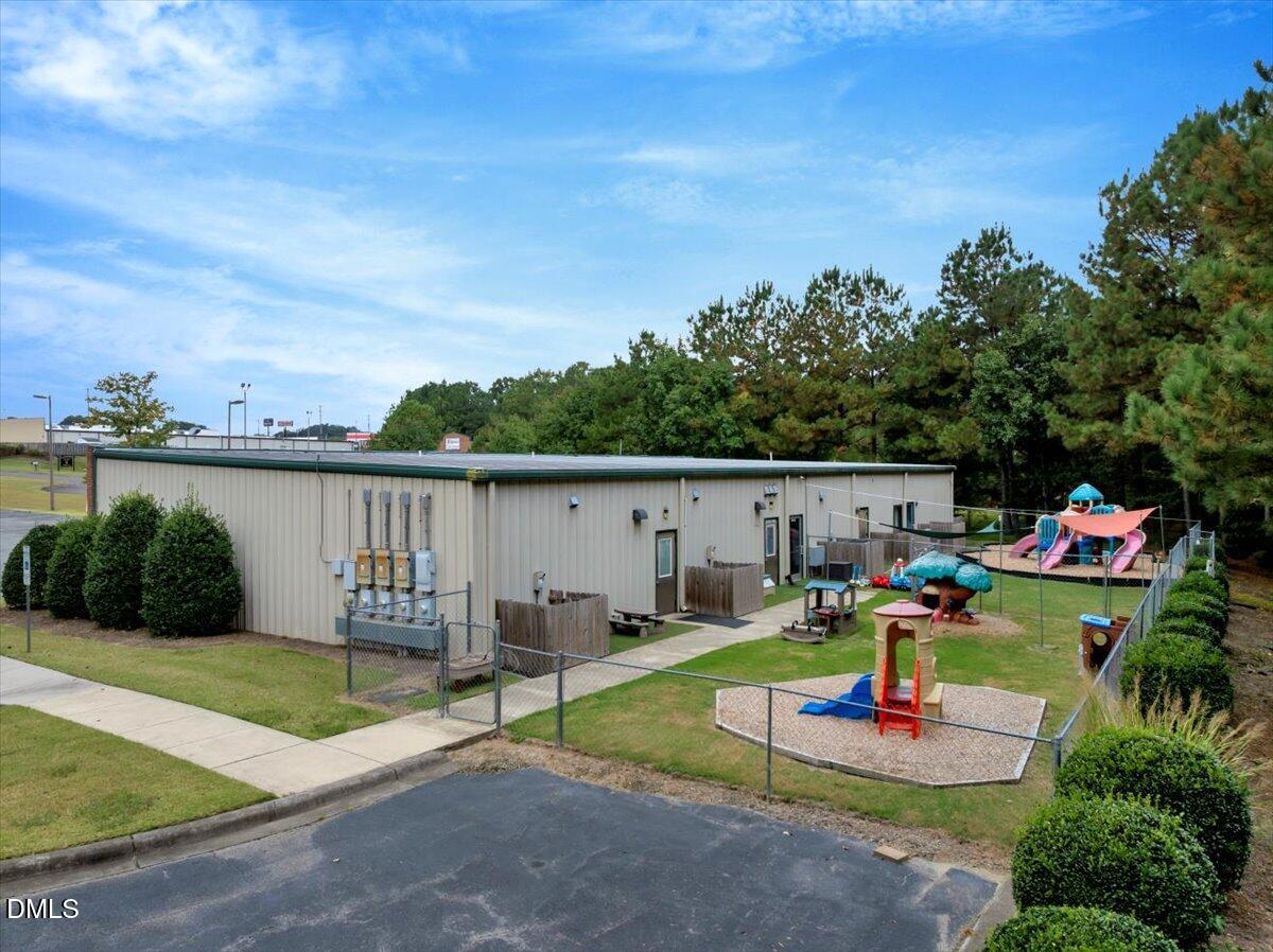 2559 Capitol Drive 101-105