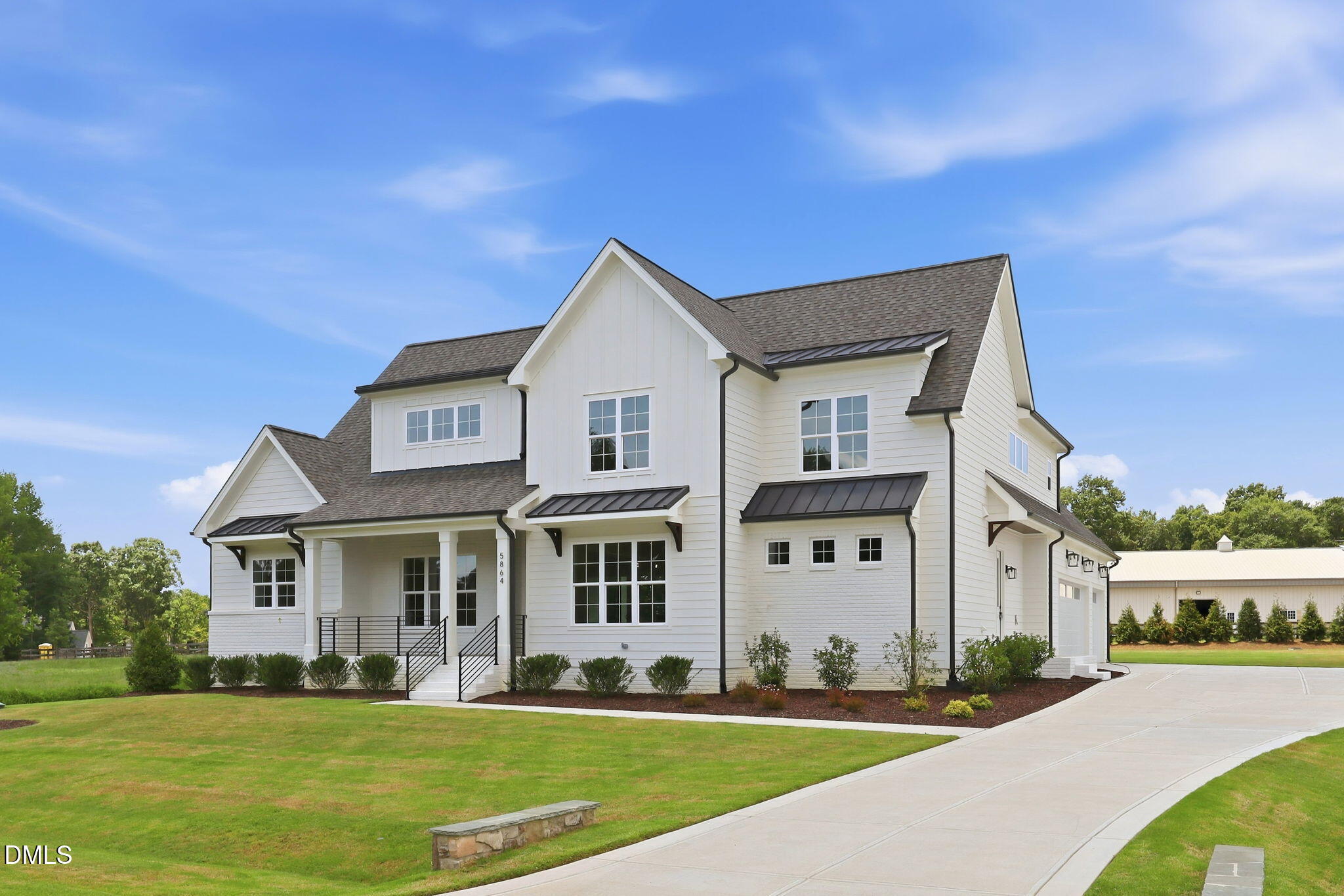 5864 Carriage Gate Drive
