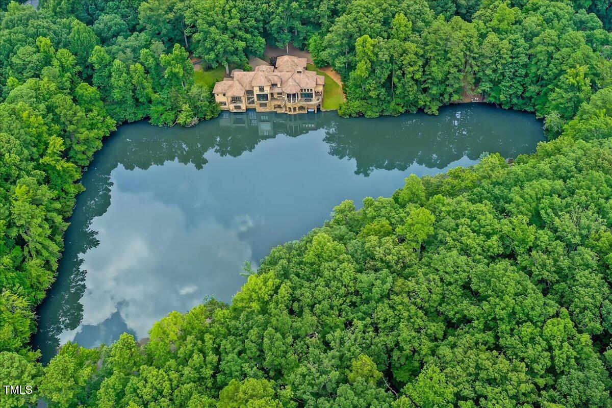 102 Anna Lake Lane