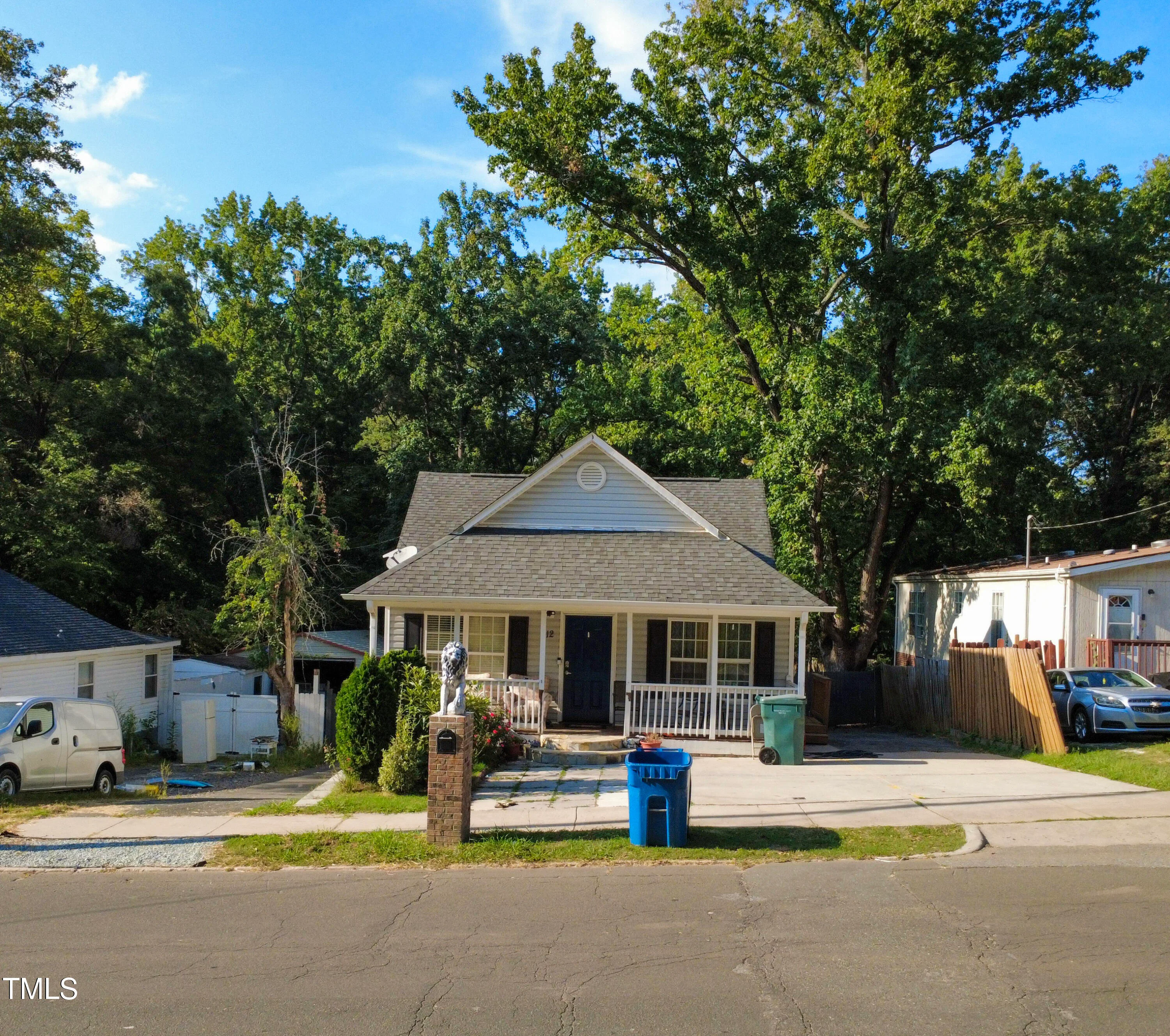 312 E End Avenue