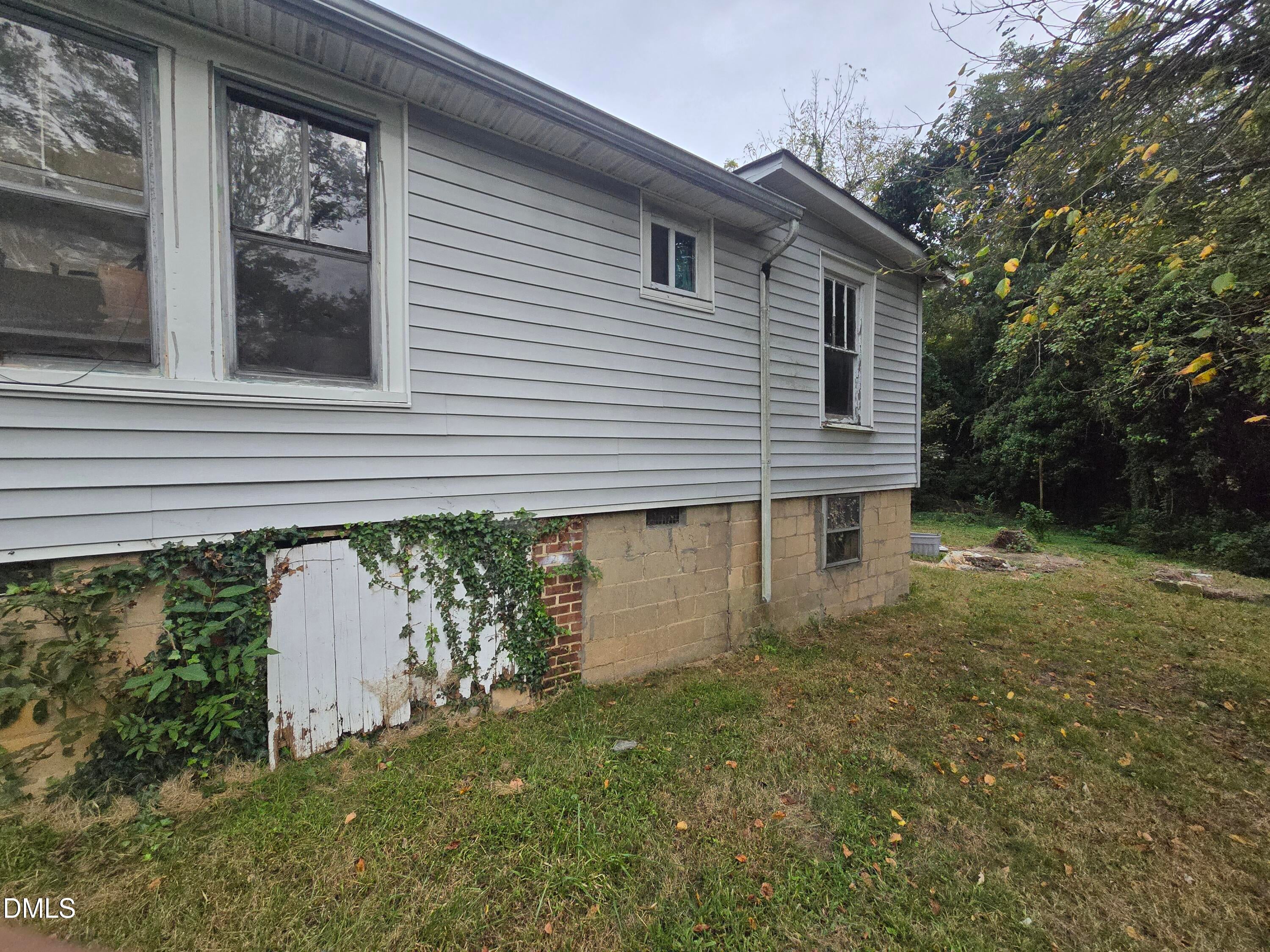 409 W Willis Avenue