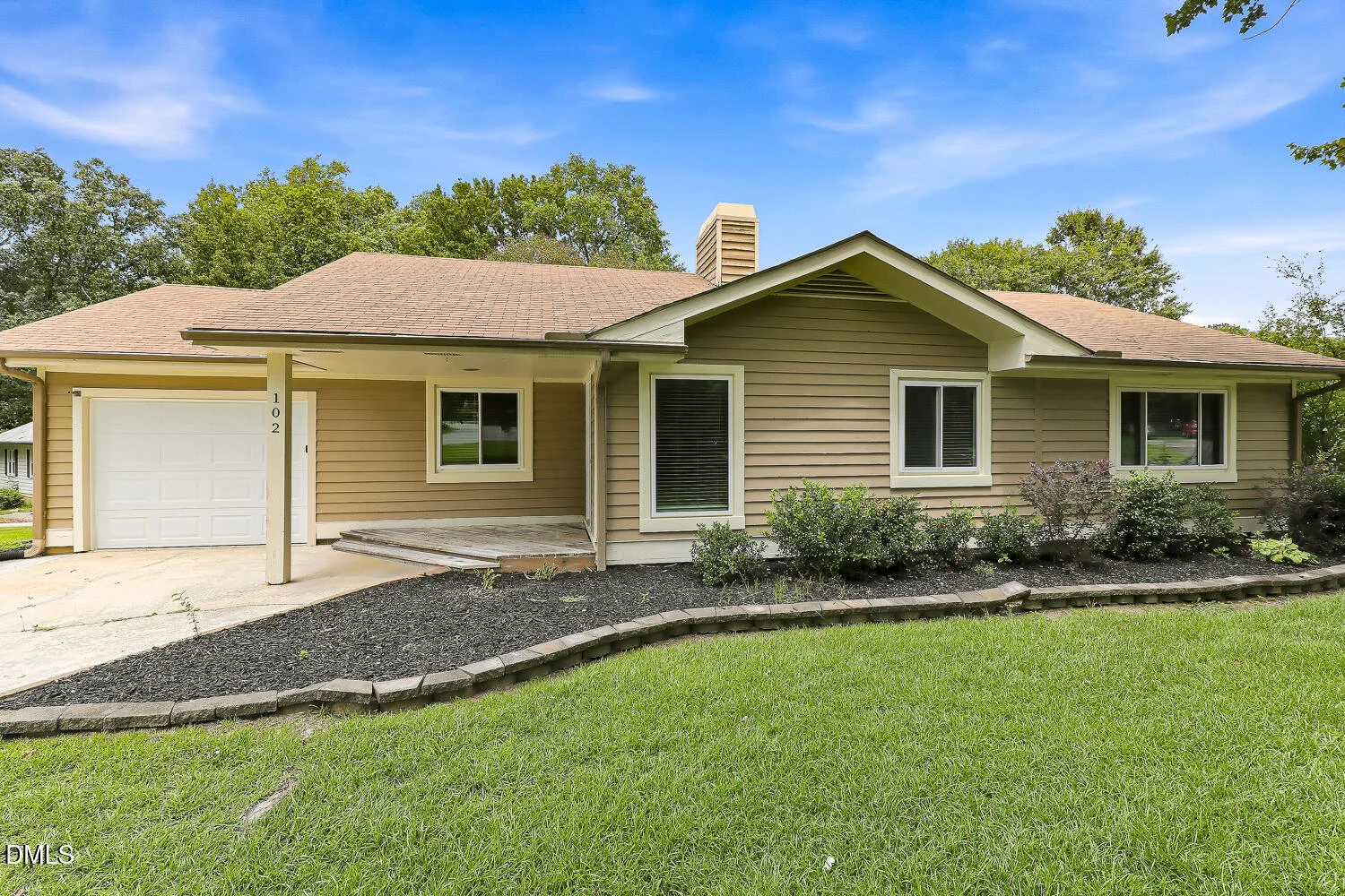102 Oaklake Court