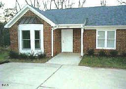 404 CREEKWAY DR, FUQUAY VARINA, NC 27526 - Image b78f50fdffa94c376db331ff558c5246/4286611737