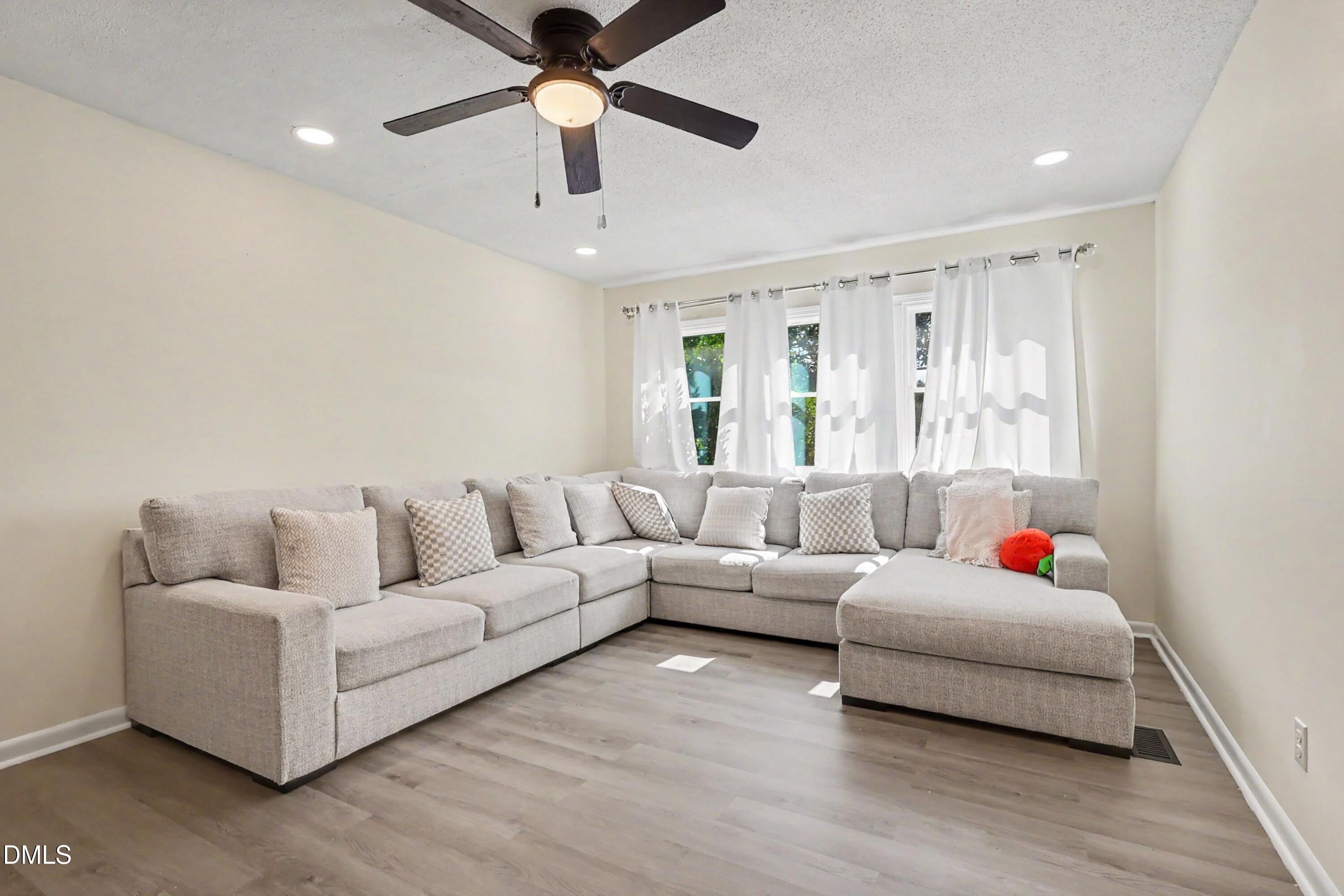 5326 Yadkin Road