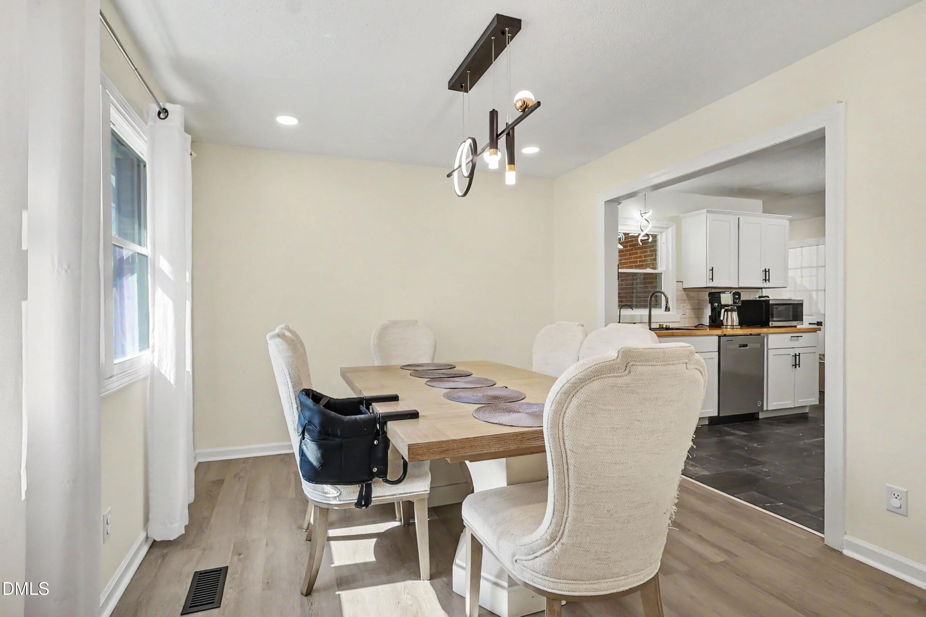 5326 Yadkin Road