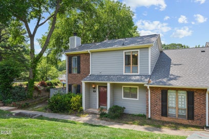 118 Clancy Circle Cary NC 27511