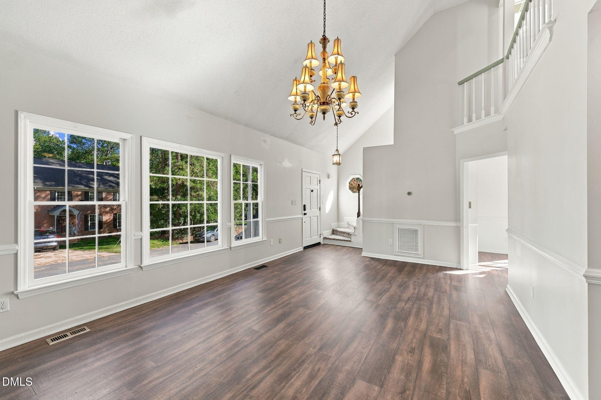 7105 Kinross Drive