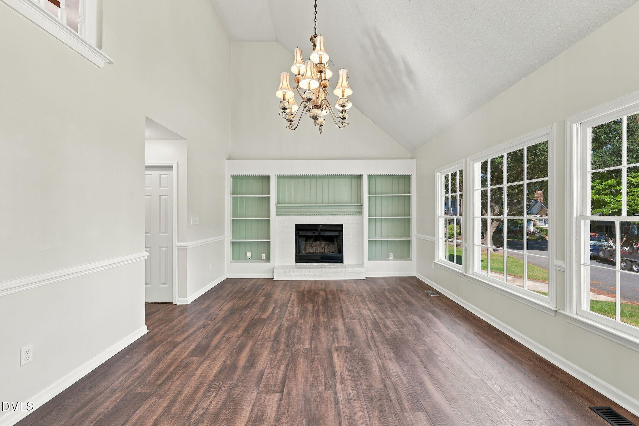 7105 Kinross Drive
