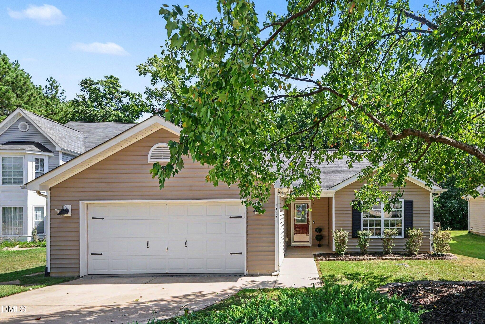 1517 Dexter Ridge Drive