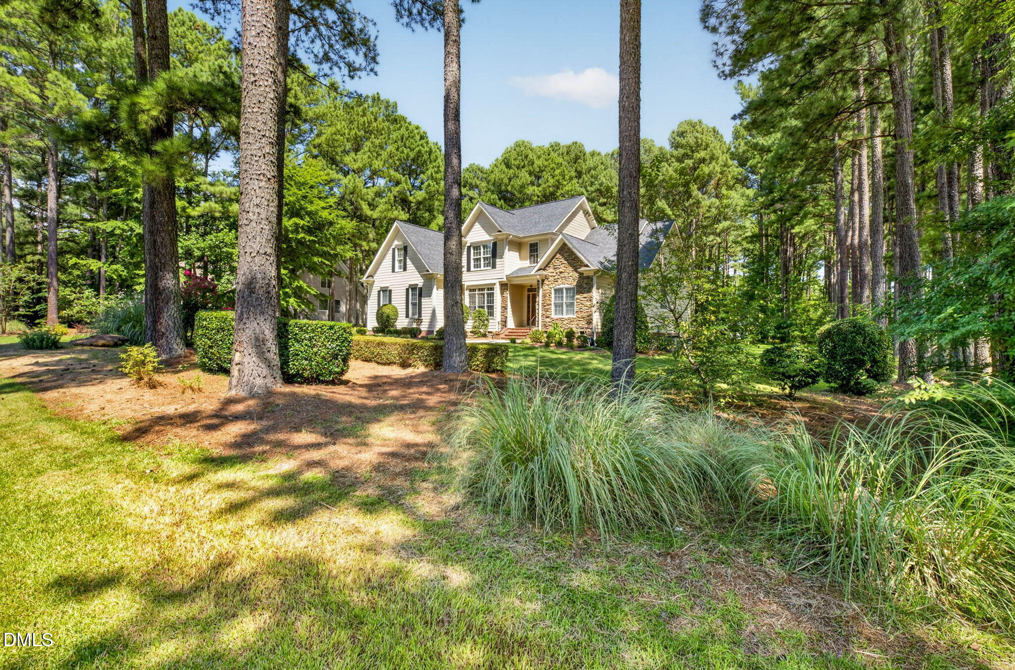 135 River Club Way