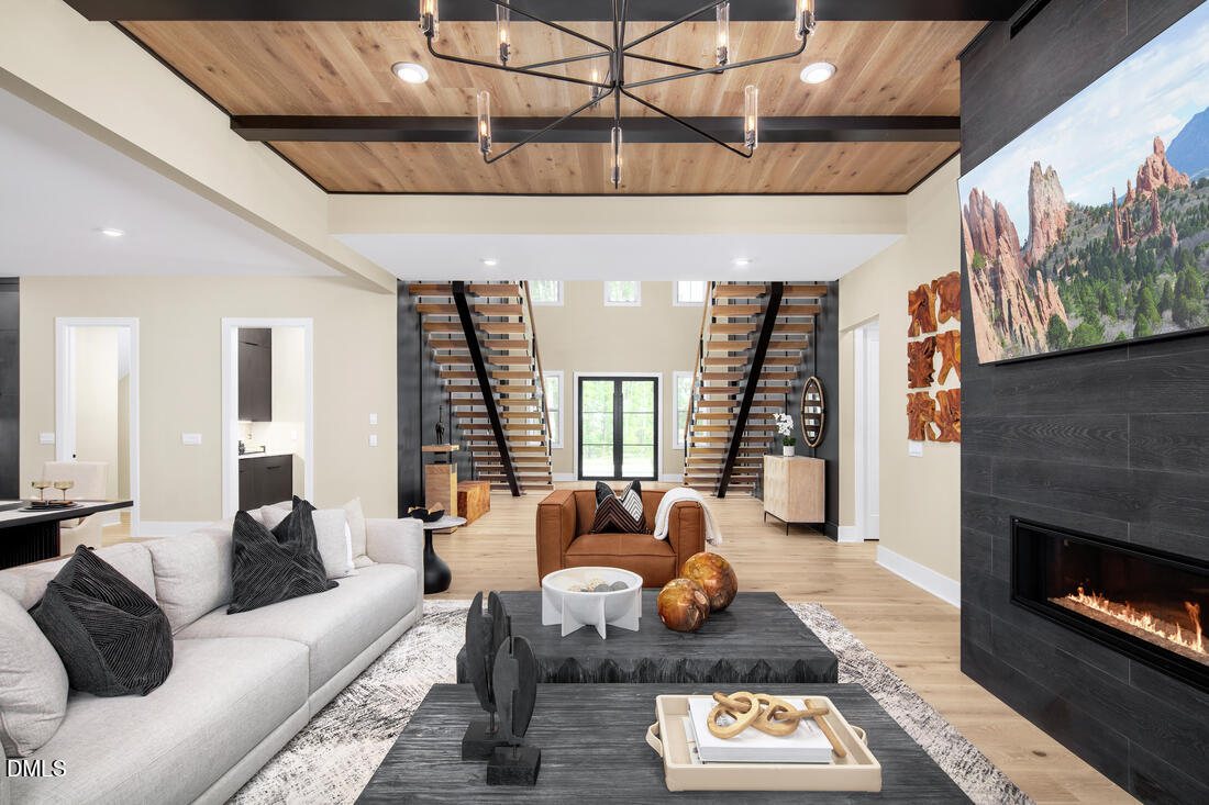 401 Shinleaf Pond Trail