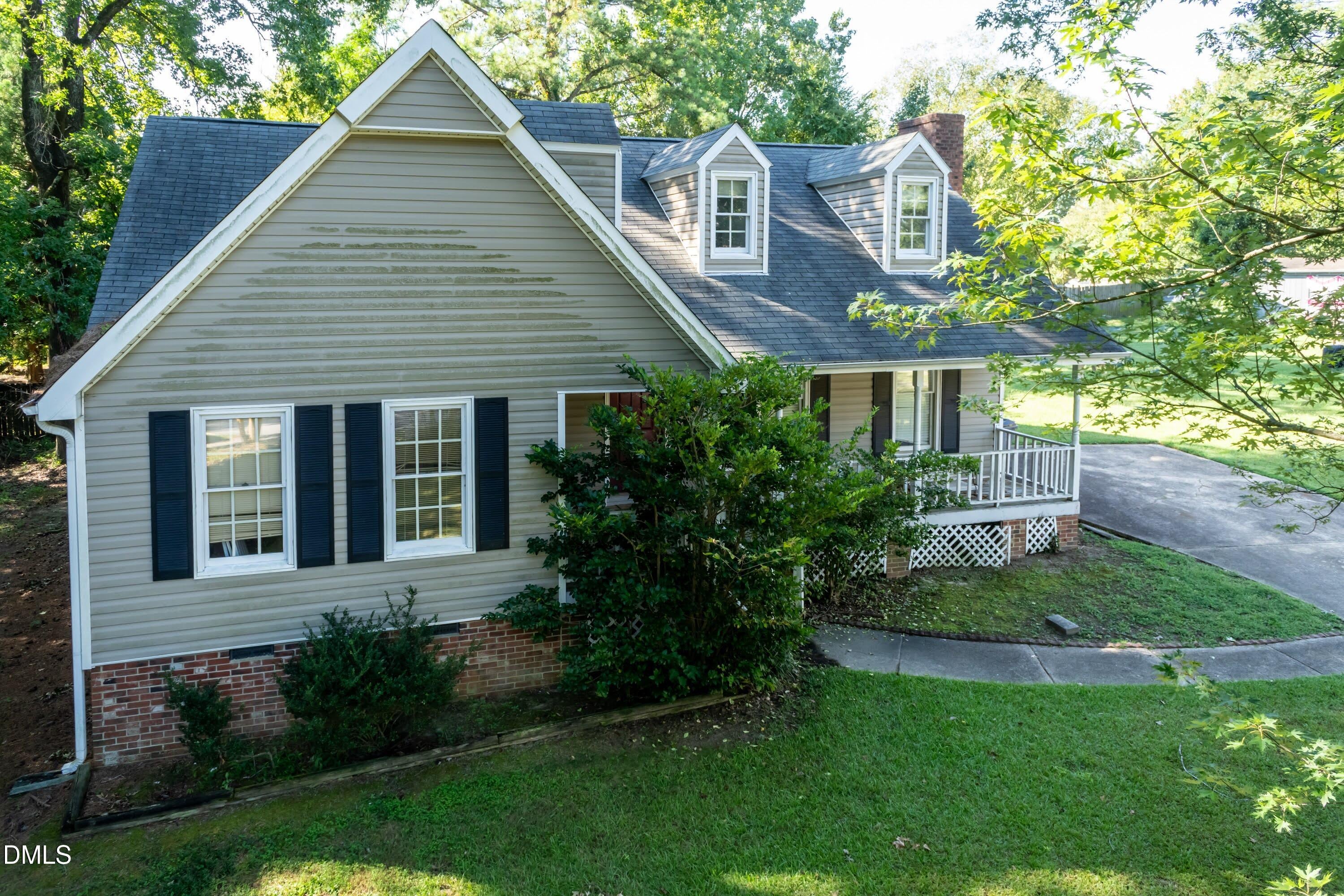 107 Oxford Circle