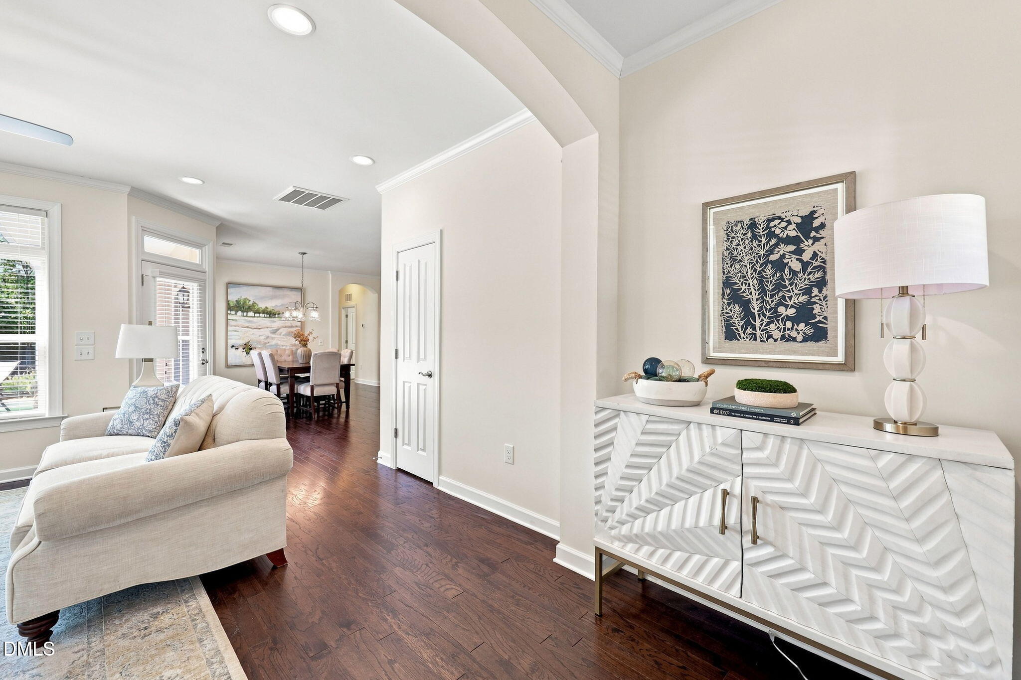 1407 Abbotsford Way