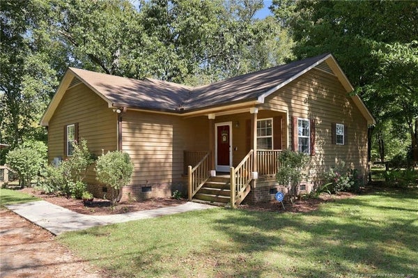 5885 SAINT PATRICKS DR, FAYETTEVILLE, NC 28306 - Image babcdc8a742692432cc329044e73ae03/3787223401