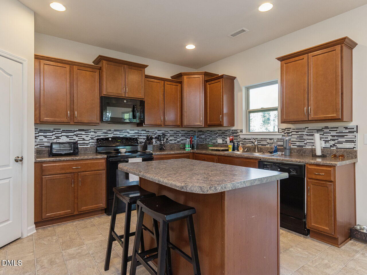1225 Chimney Ridge Drive