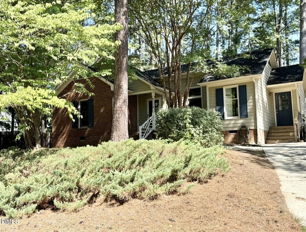 Photo of 4114 Olde Coach Road, Durham, NC 27707 (MLS # 10192506)