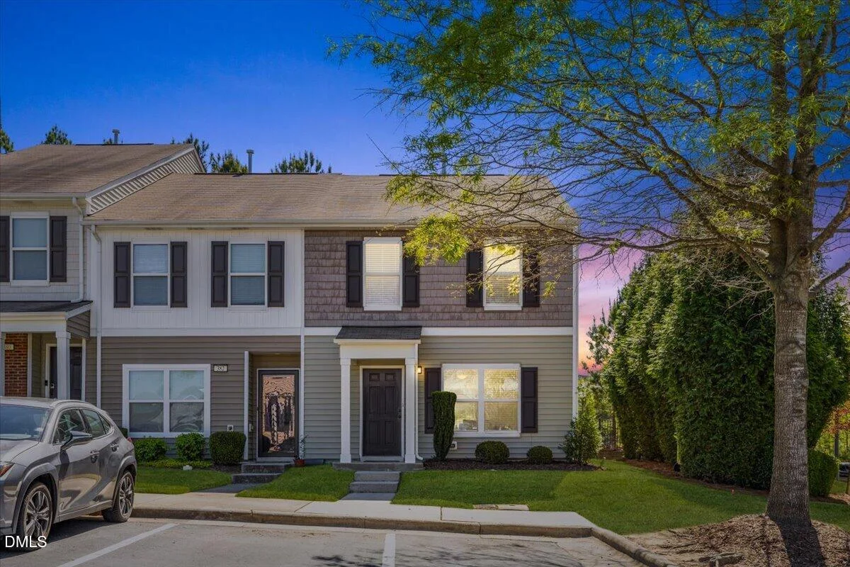 100 Stratford Lakes Drive Unit 384