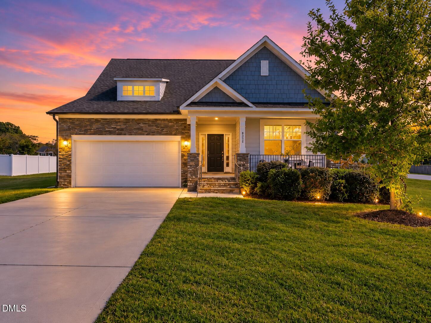 8313 Walking Fern Court