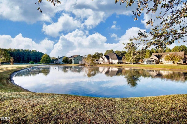 8313 WALKING FERN CT, WILLOW SPRING, NC 27592 - Image bcc9498c70d19c391a502e7e1252f085/714036262