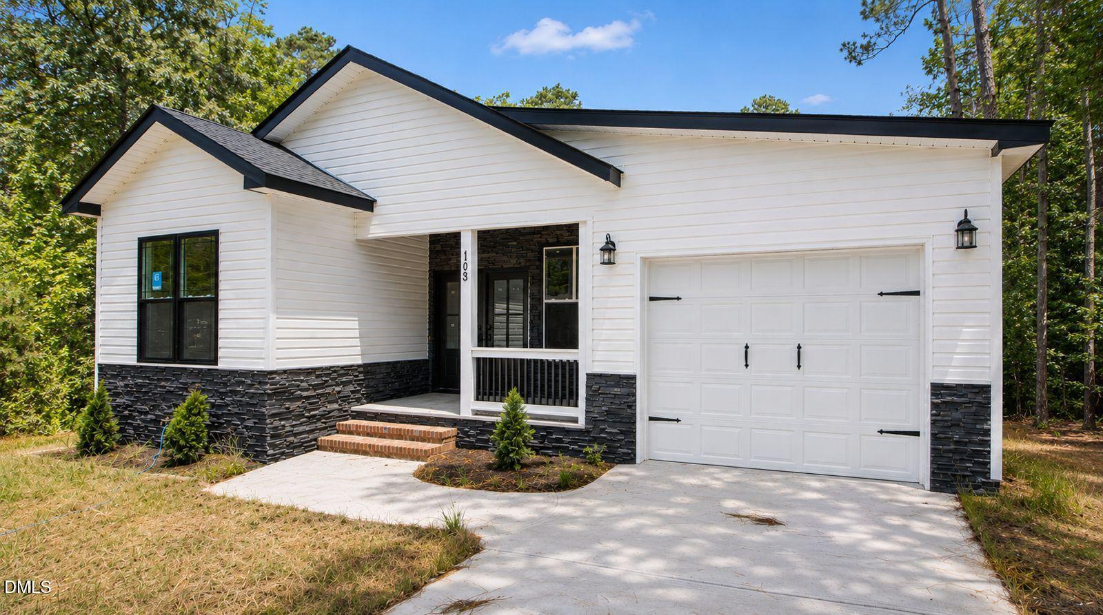 109 Quarterhorse Drive