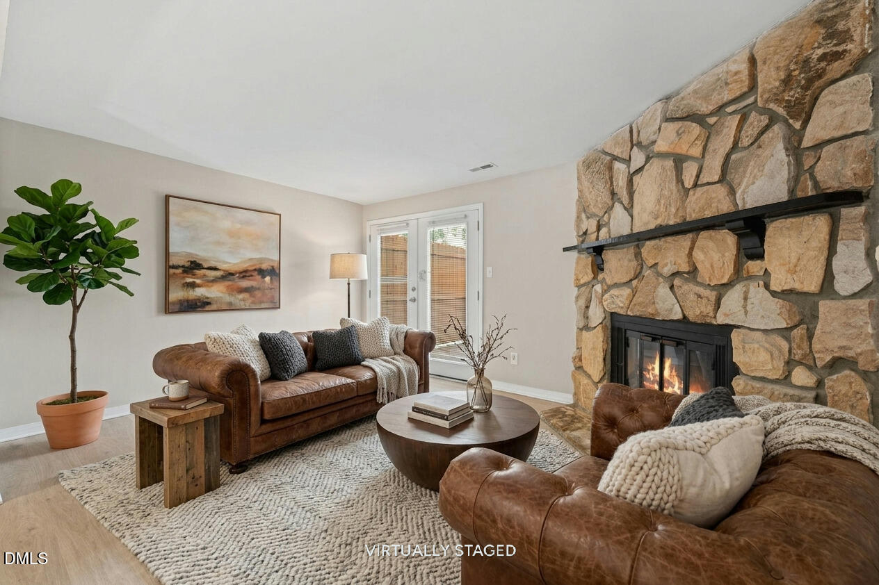 7713 Kingsberry Court
