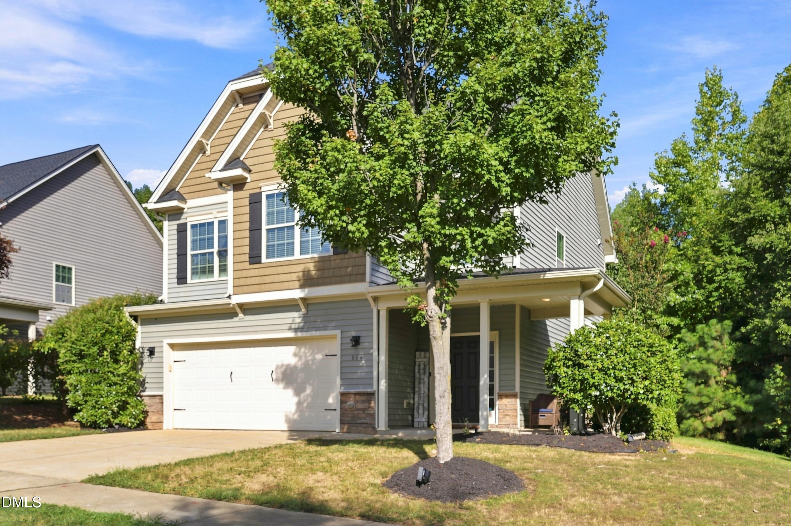 864 Red Oak Tree Drive
