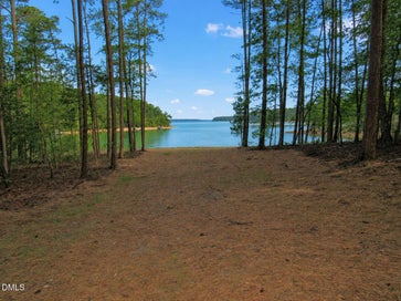 105 Shoreline Drive Manson NC 27553