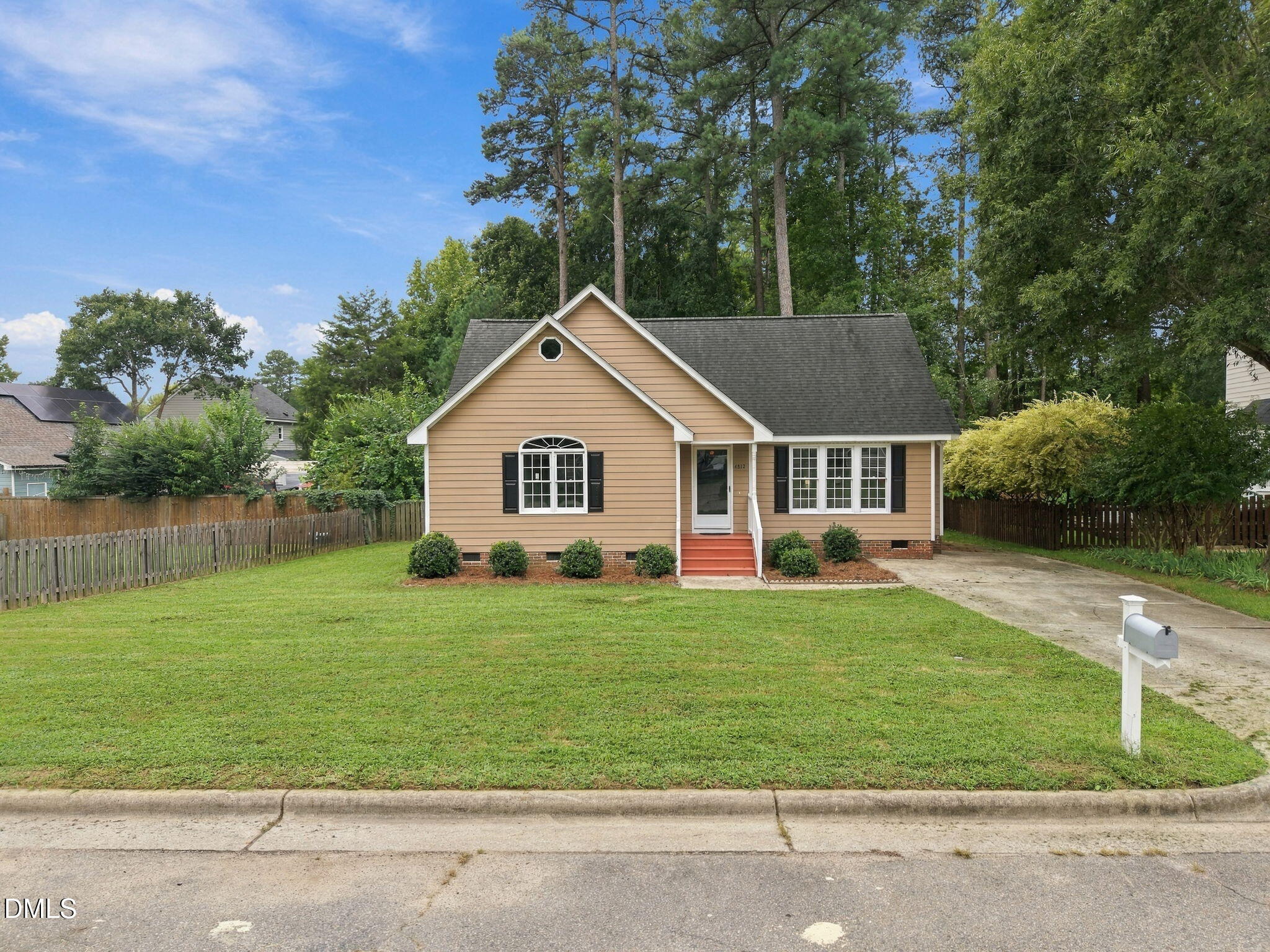 4812 Mimetree Court
