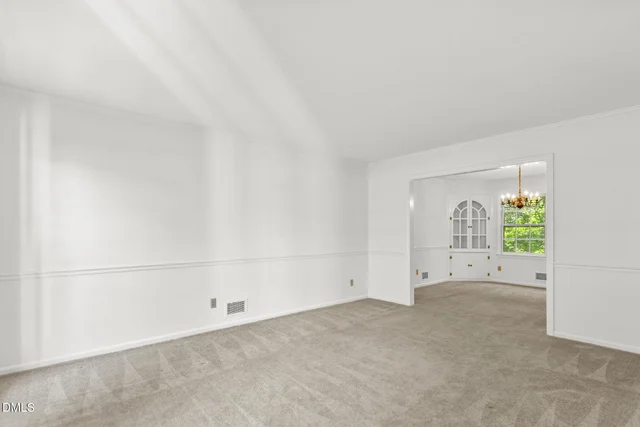 1426 Cherry Drive, photo 5 of 45