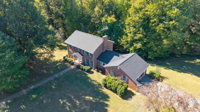 1426 Cherry Drive, photo 2 of 45