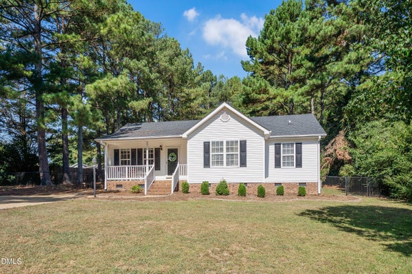 41 STARCROFT DR, FUQUAY VARINA, NC 27526 - Image be3909b6f2cccc95856b44ff13eb447f/1818269768
