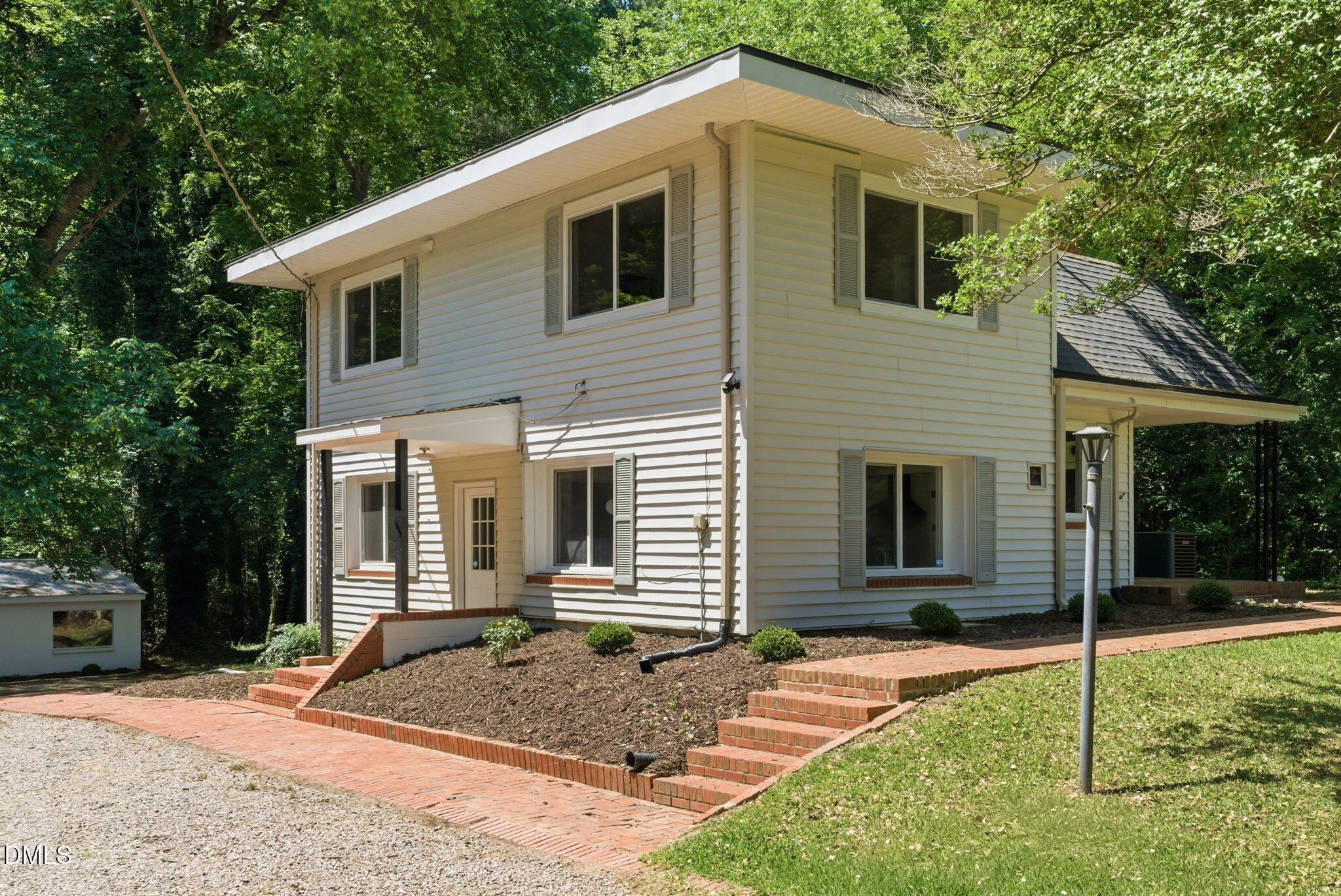 1615 Carbonton Road