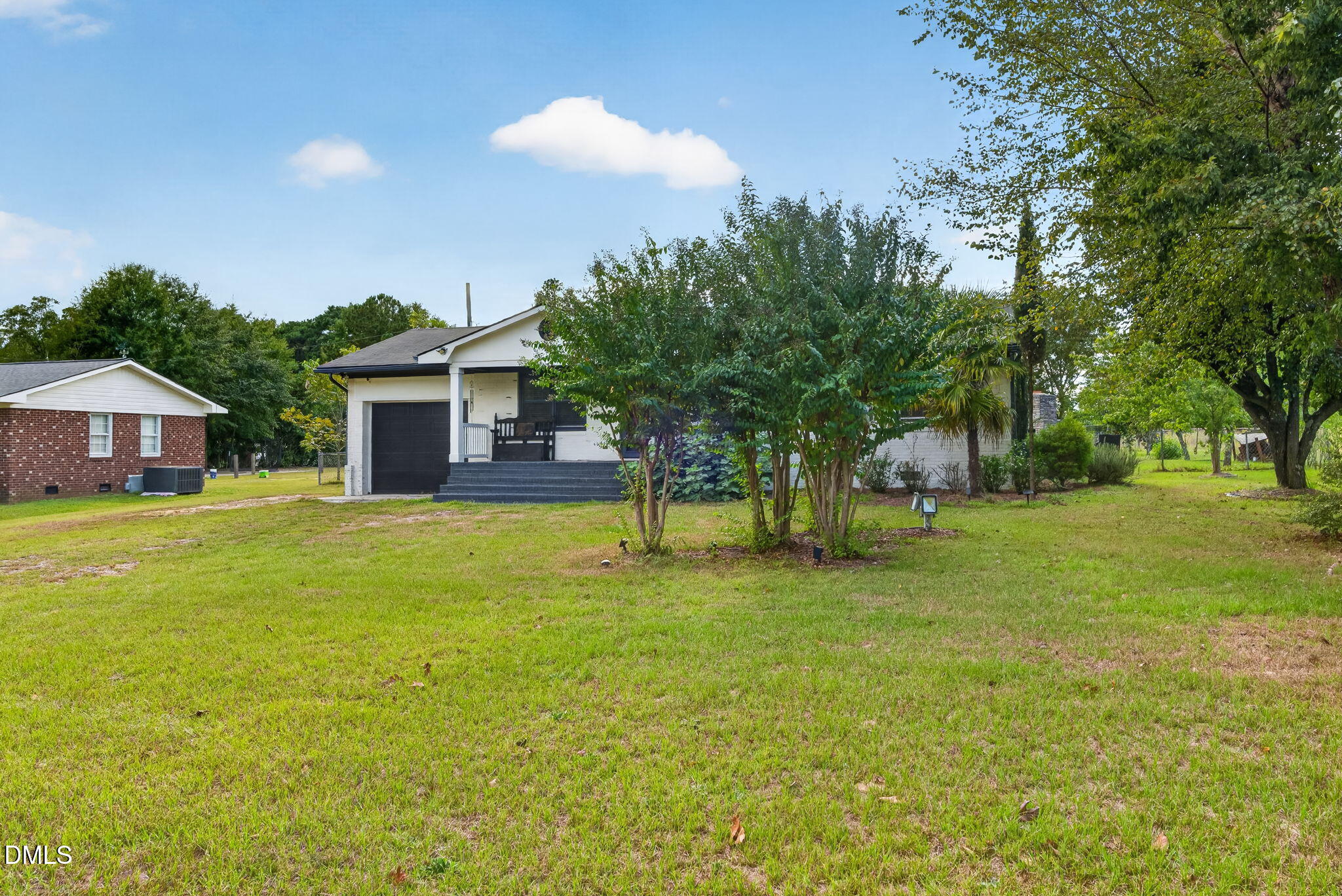 209 Chic Ennis Road