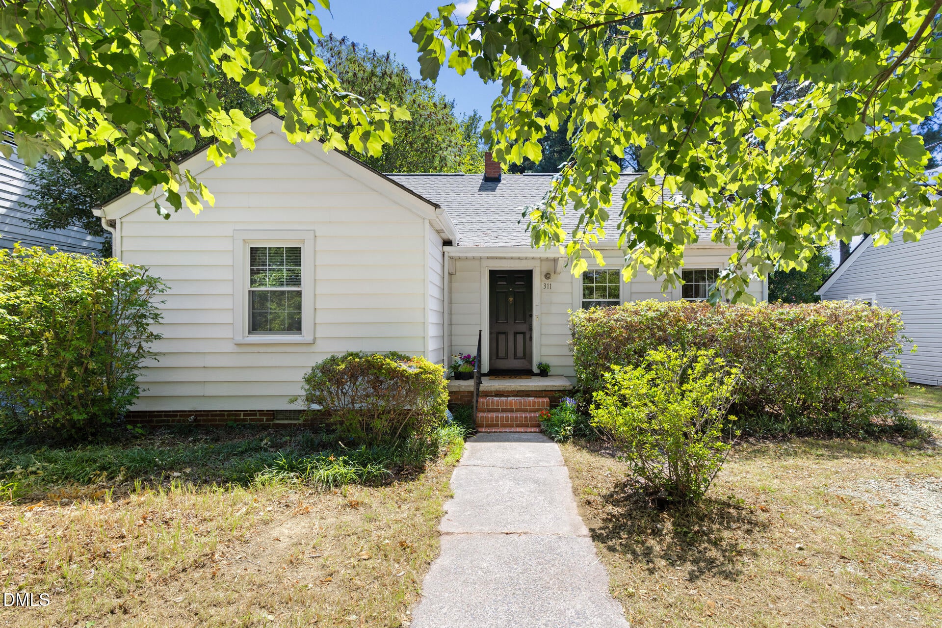 311 W Carver Street