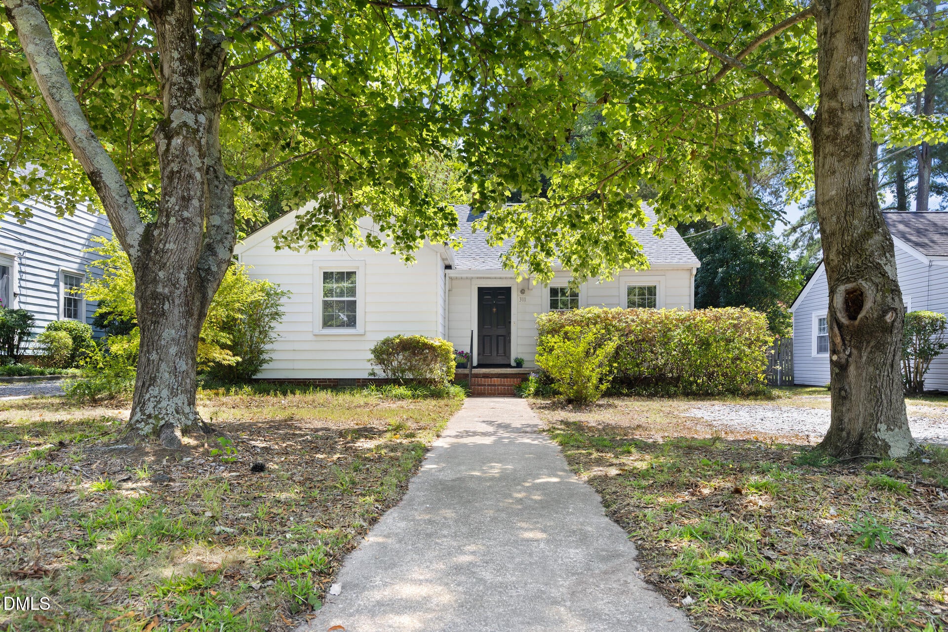 311 W Carver Street
