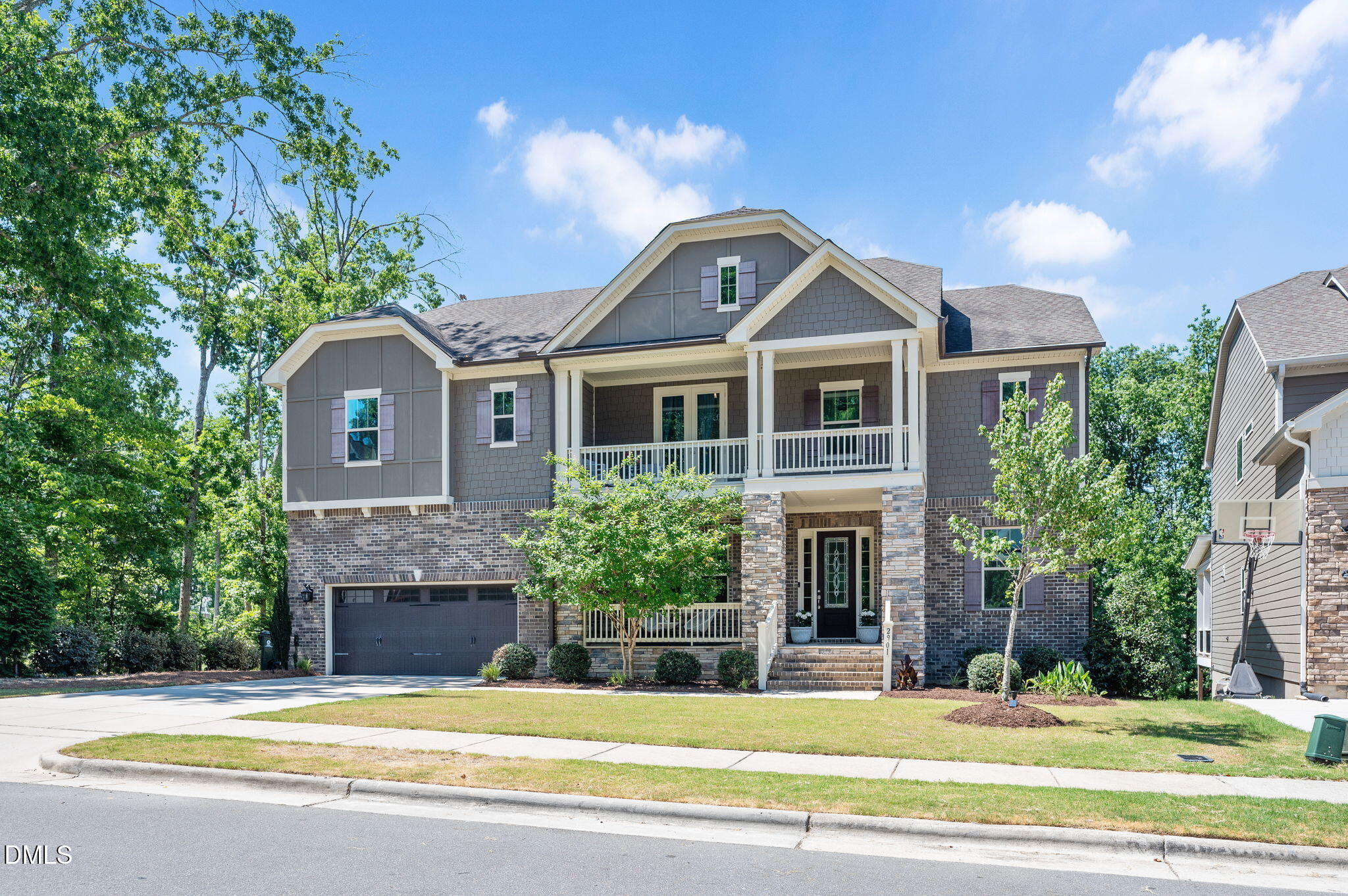 2901 Macintosh Woods Drive