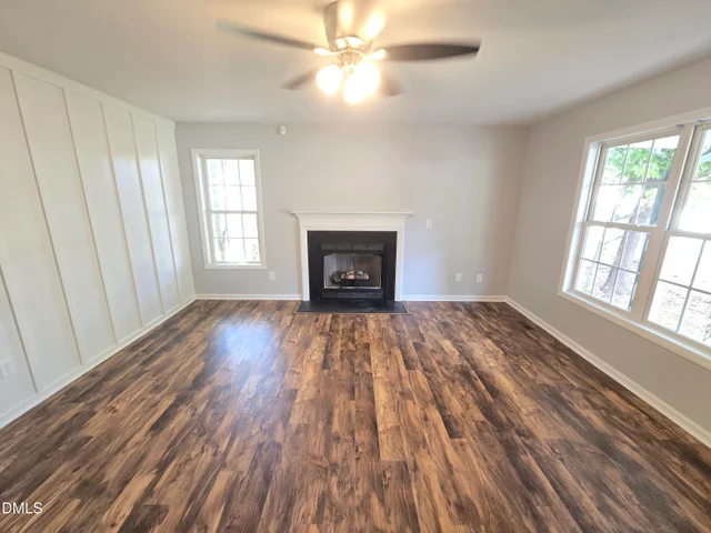 627 Kenneth Road, photo 3 of 23