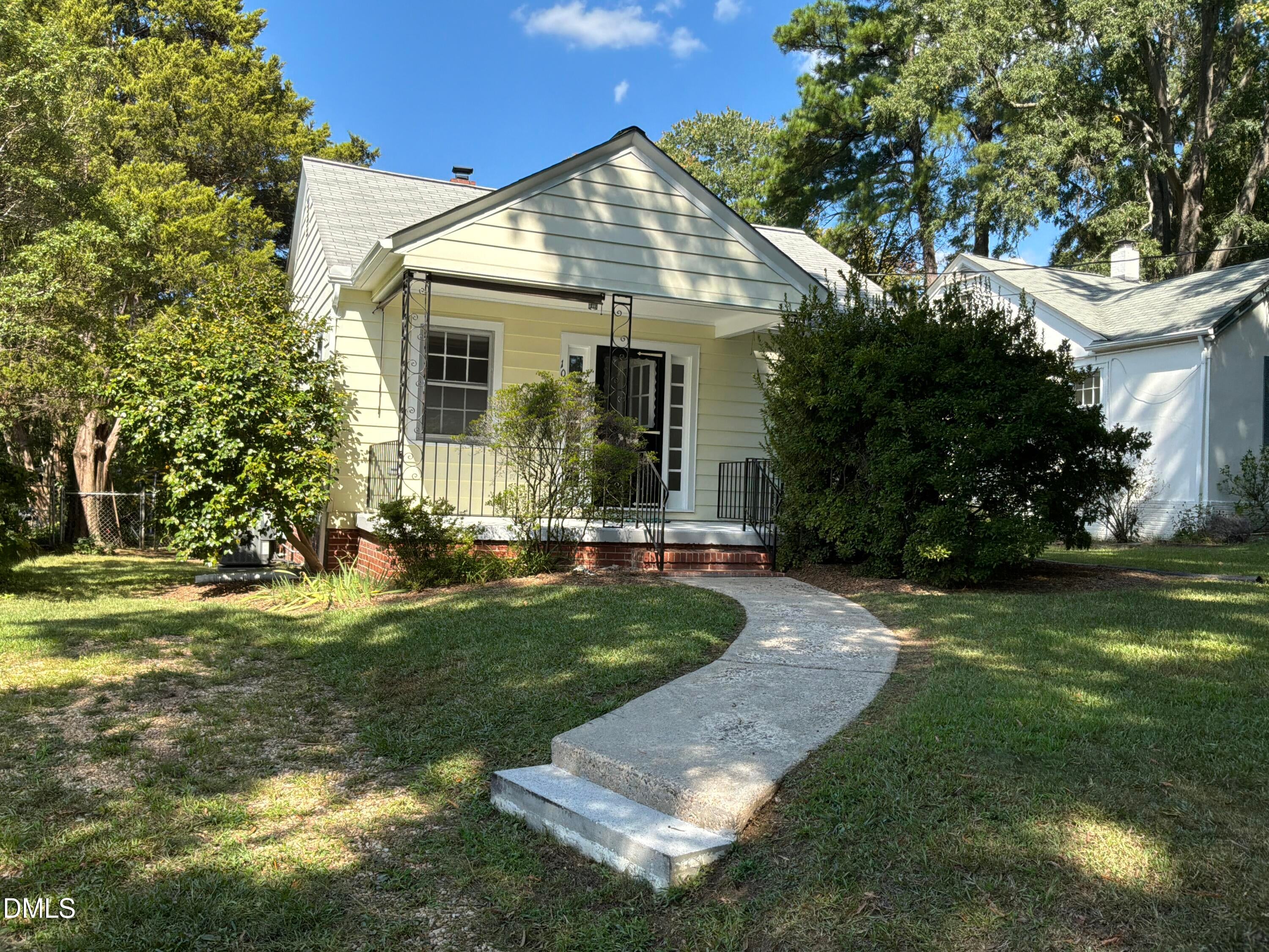 103 E Ellerbee Street