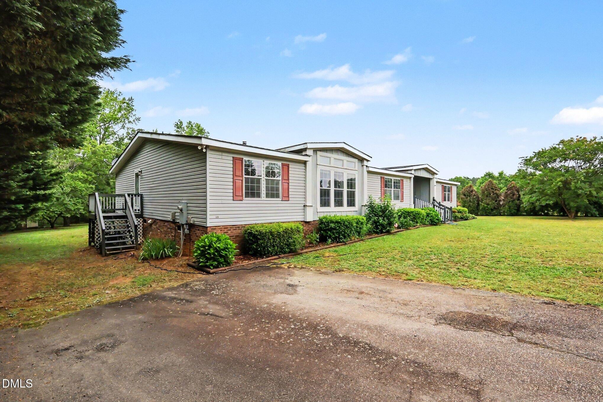 256 Yellow Belle Court