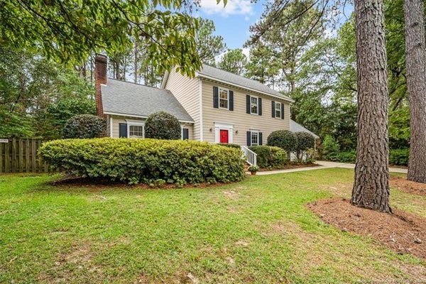 401 SUMMERLEA DR, FAYETTEVILLE, NC 28311 - Image c00631e7dcc1afe5c23aa189b3a9b0ab/725812062