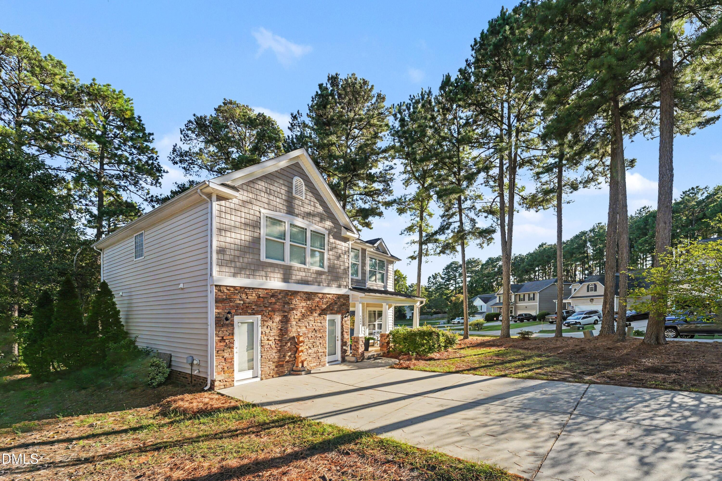 2600 Taton Court