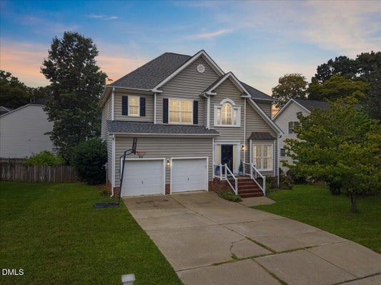 8924 ERINSBROOK DR, RALEIGH, NC 27617 - Image c089bdf8cf2f81777f9c22a406816eaf/119423758