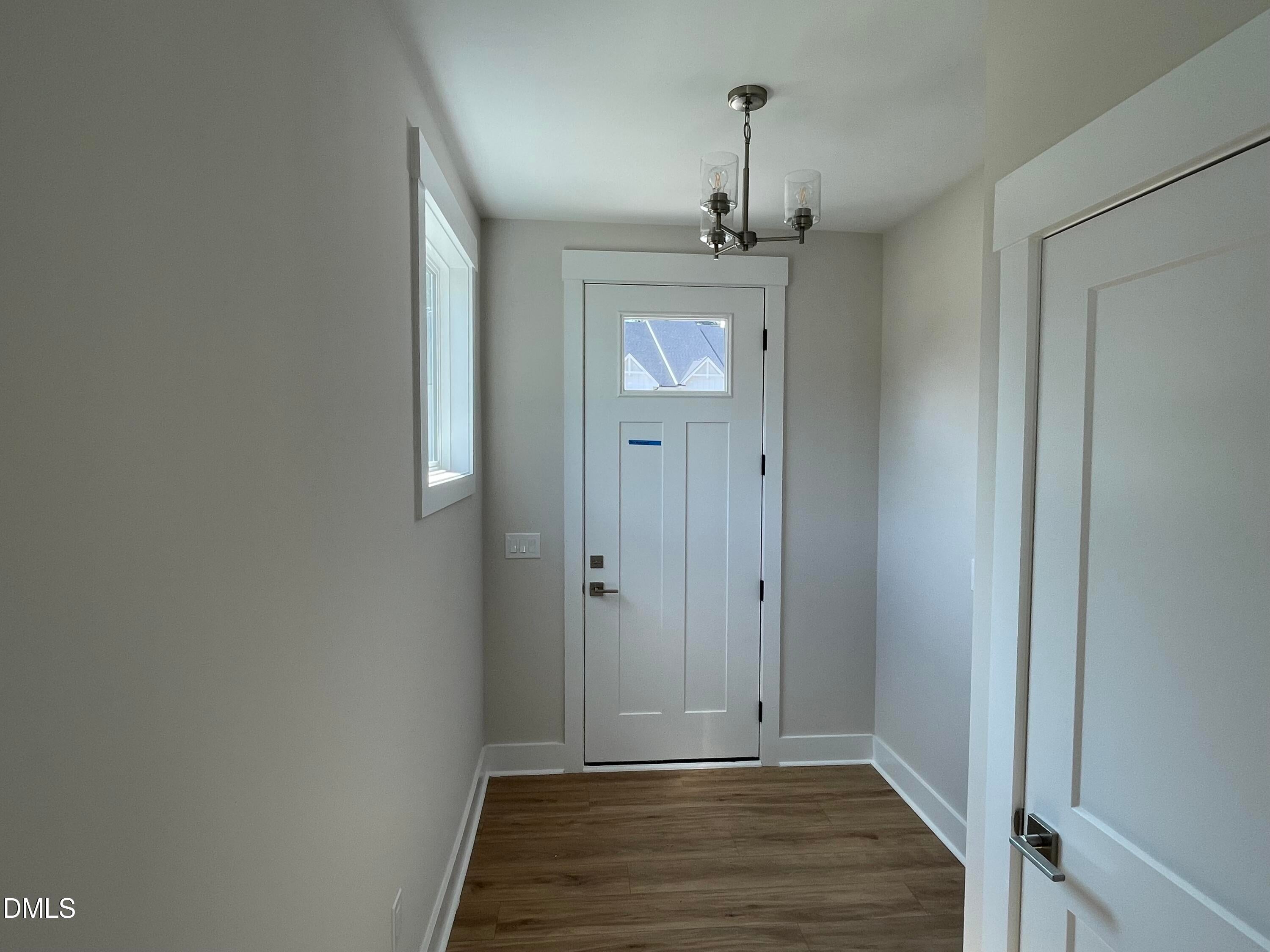 615 W Cable Court