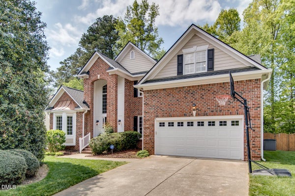 207 DANTON DR, CARY, NC 27518 - Image c11d83c623eb5d2ef5214fd1f5ec4e8d/3830199530