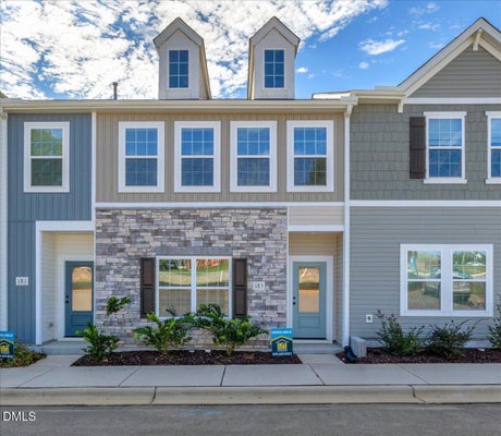 185 SEVILLE WAY, CLAYTON, NC 27520 - Image c1473bc024c6e1914d1d608f591e6e6a/603963652