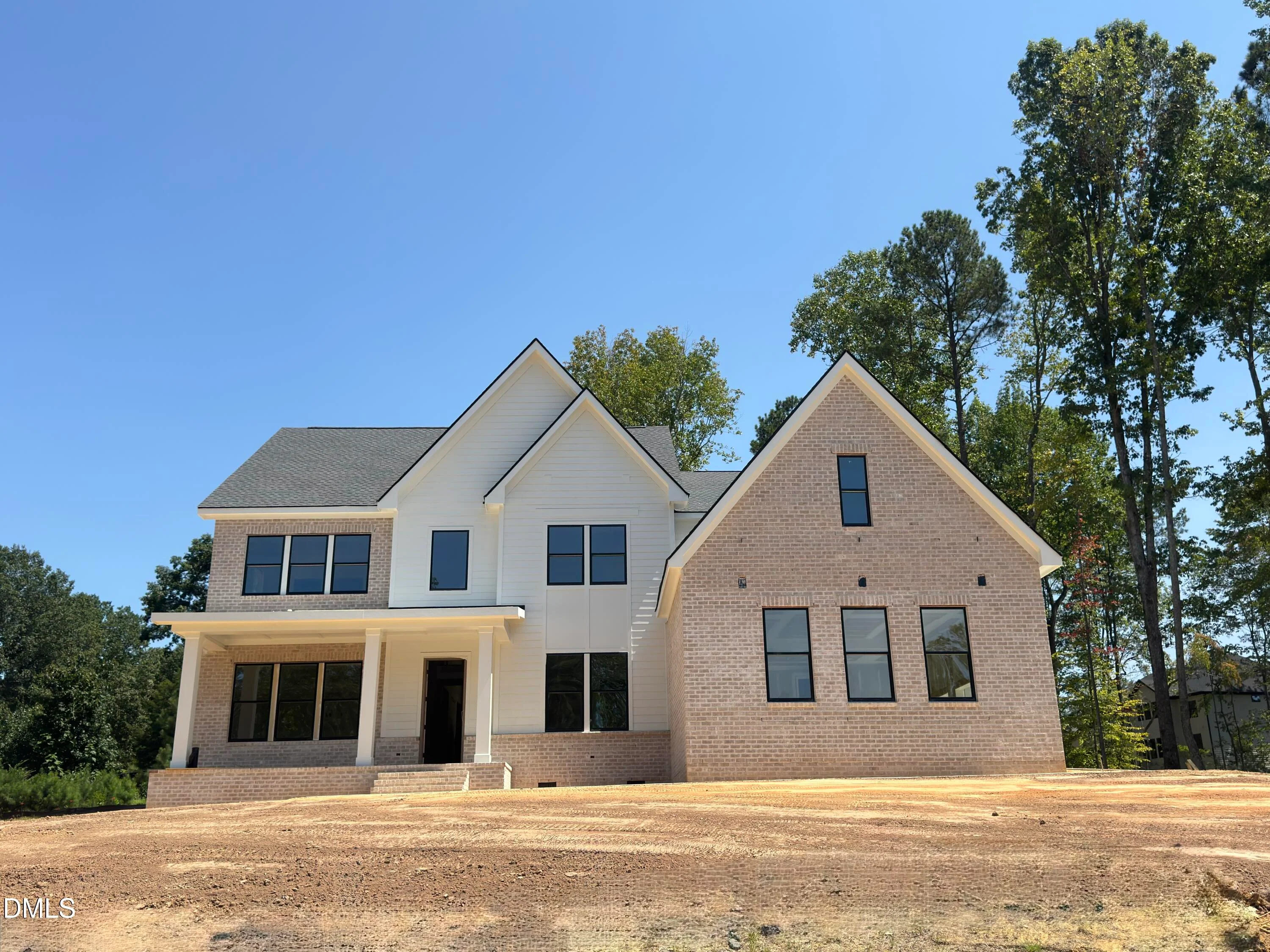 468 Peak View Place