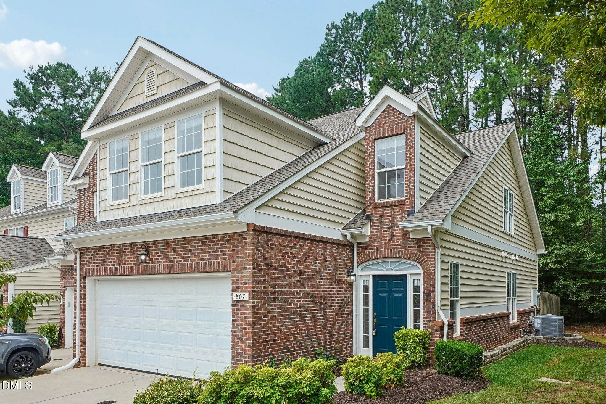 807 Swan Neck Lane
