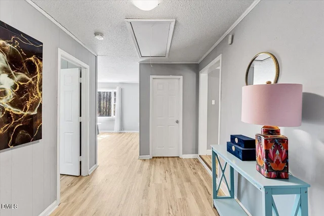 110 Hill Street, photo 3 of 25